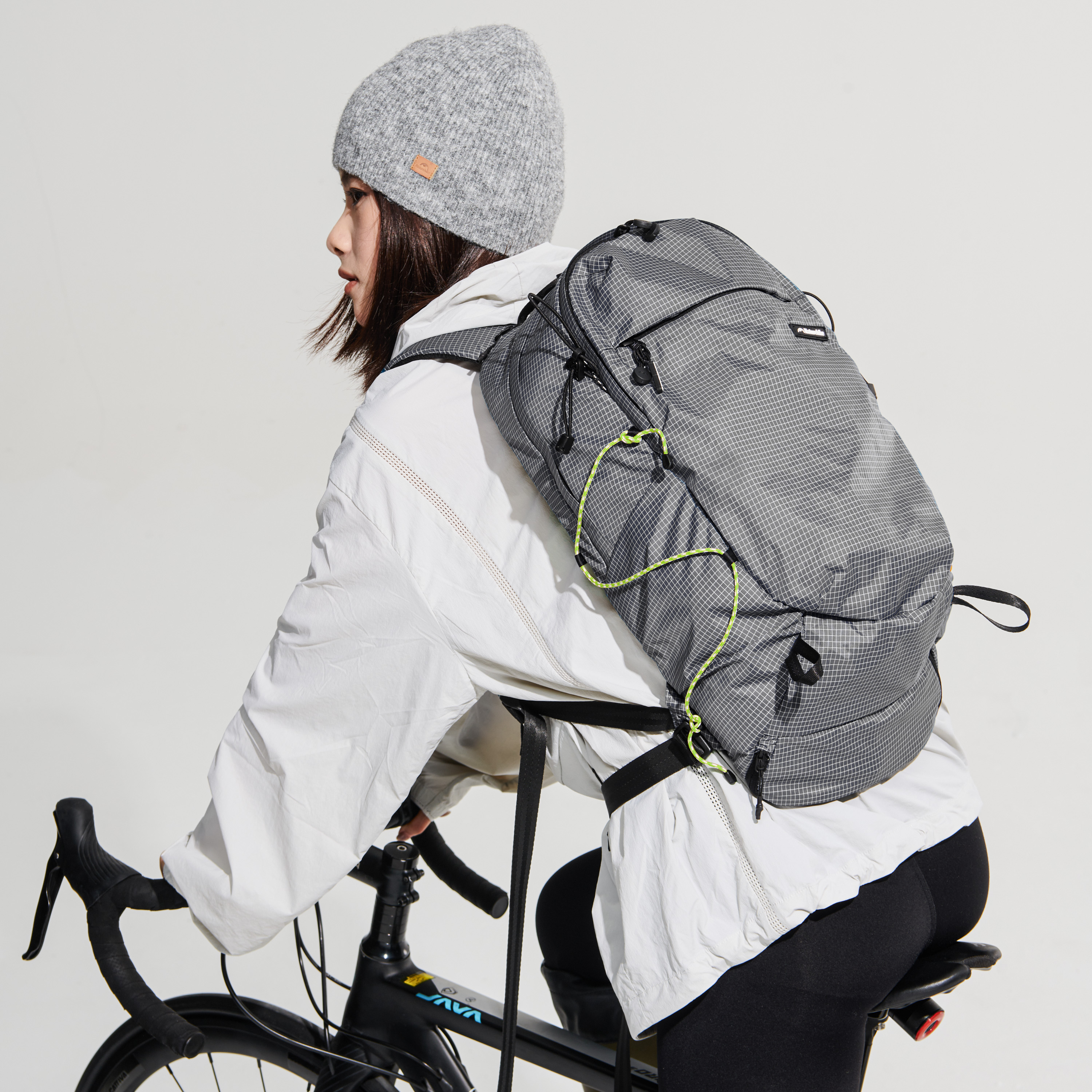 Naturehike batoh Oxygen 20l 680g - šedý